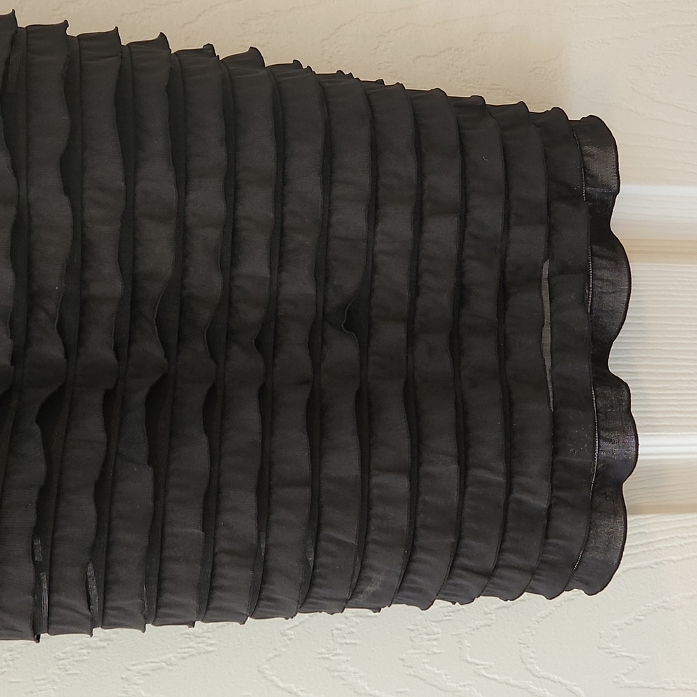BLACK TANK TOP - Picture 3 of 4